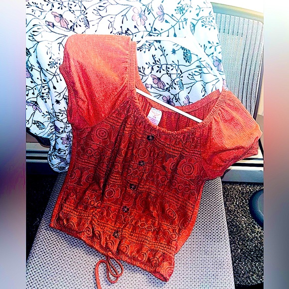 No Boundaries Crop Top ( M) - Picture 1 of 5